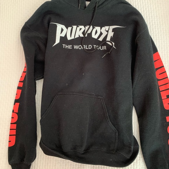 Justin Bieber Tour Sweater - Picture 2 of 6